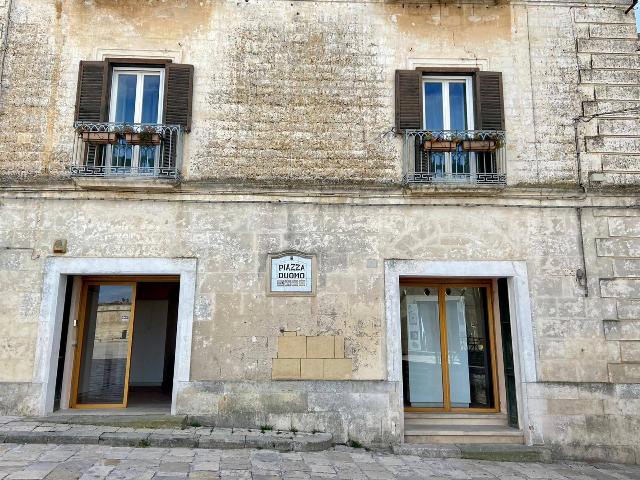 Shop in Piazza Duomo, Matera - Photo 1