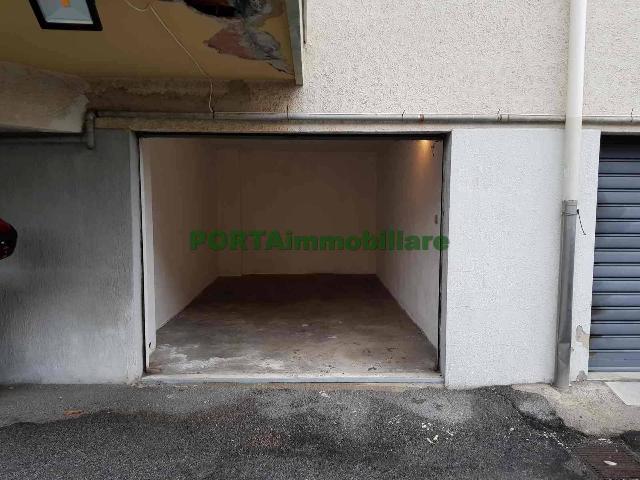 Garage or car box in Via Genova 17, Savona - Photo 1