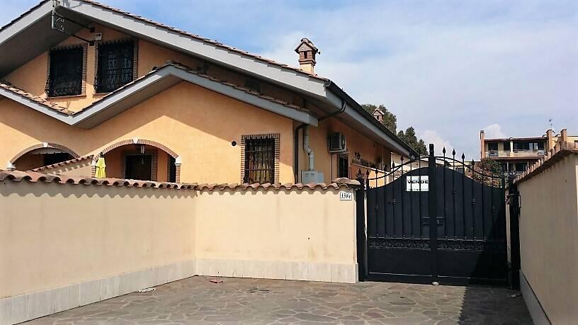 Villa a schiera in vendita a Fiumicino