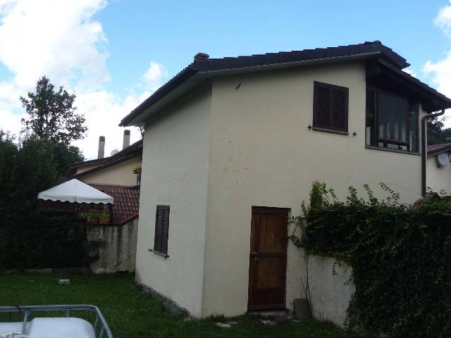 Quadrilocale in Frazione Villa Gizzi, Leonessa - Foto 1