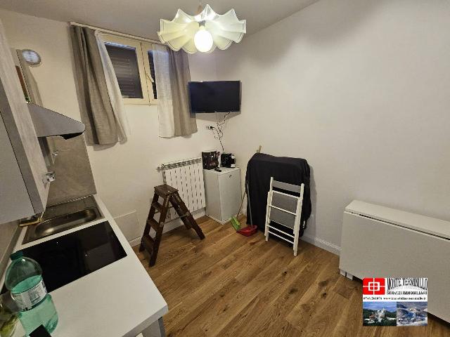 2-room flat in Sp10, Micigliano - Photo 1