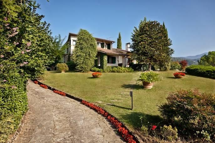 Villa in vendita a Pratovecchio Stia