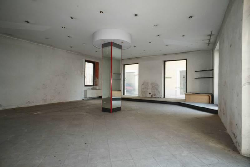 Negozio in Via Filippo Rosa Morando 7, Verona - Foto 1