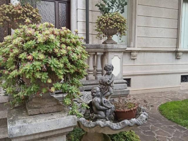 Villa in Piazza San Michele, 1, Busto Arsizio - Foto 1