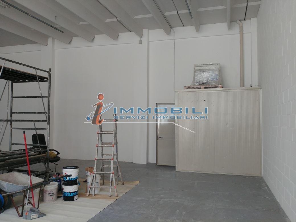 Magazzino in Via Italia, Sesto San Giovanni - Foto 1