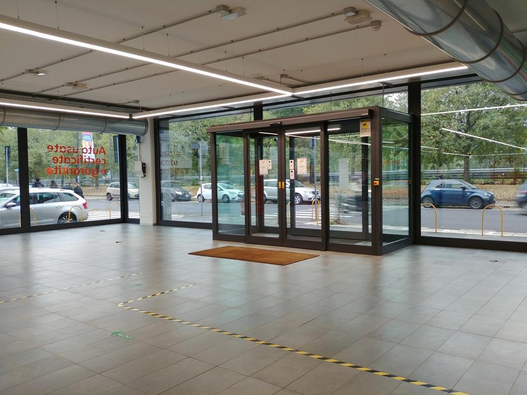 Magazzino in Piazzale Corvetto Luigi Emanuele, Milano - Foto 1