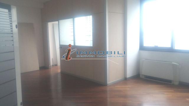 Office in Via Italia, Sesto San Giovanni - Photo 1