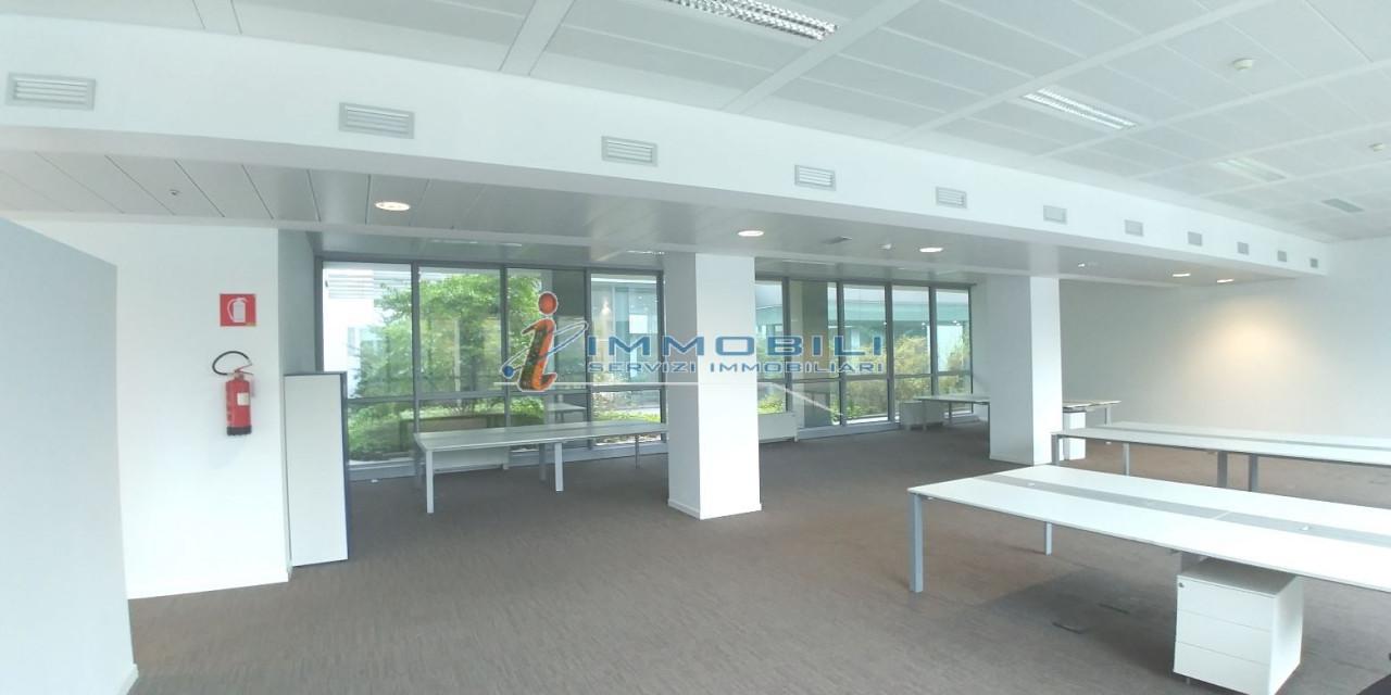 Ufficio in Via Bazzi Carlo, Milano, {3} - Foto 1