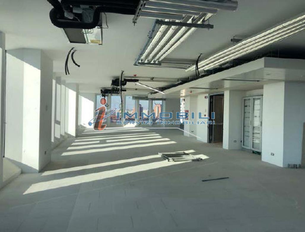 Ufficio in Via Watt Giacomo, Milano, {3} - Foto 1