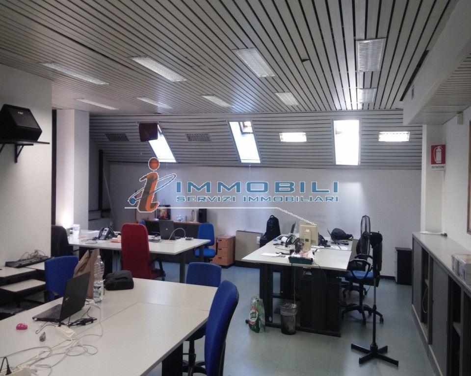 Ufficio in Via Cechov Antonio, Milano, {3} - Foto 2