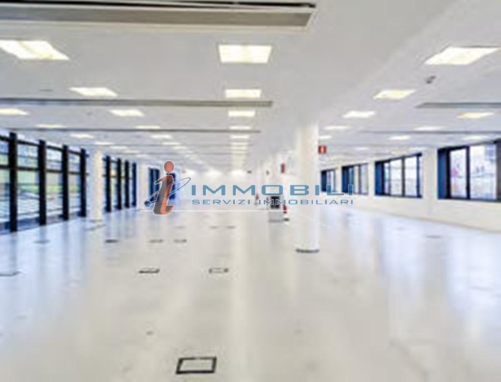 Ufficio in Viale Sarca, Milano, {3} - Foto 2