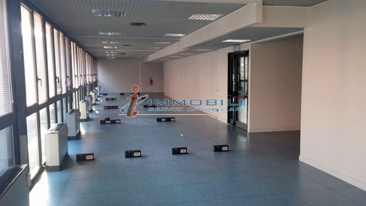 Ufficio in Via Sile, Milano, {3} - Foto 1