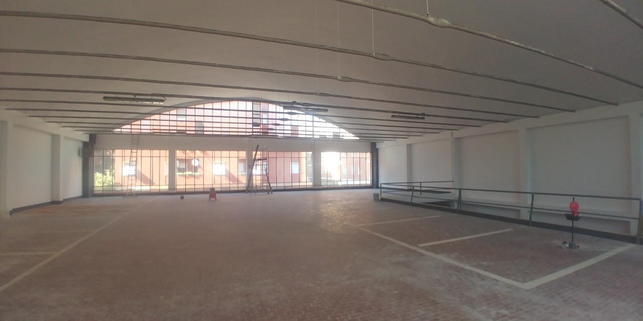 Magazzino in Via Michelino da Besozzo, Milano - Foto 1