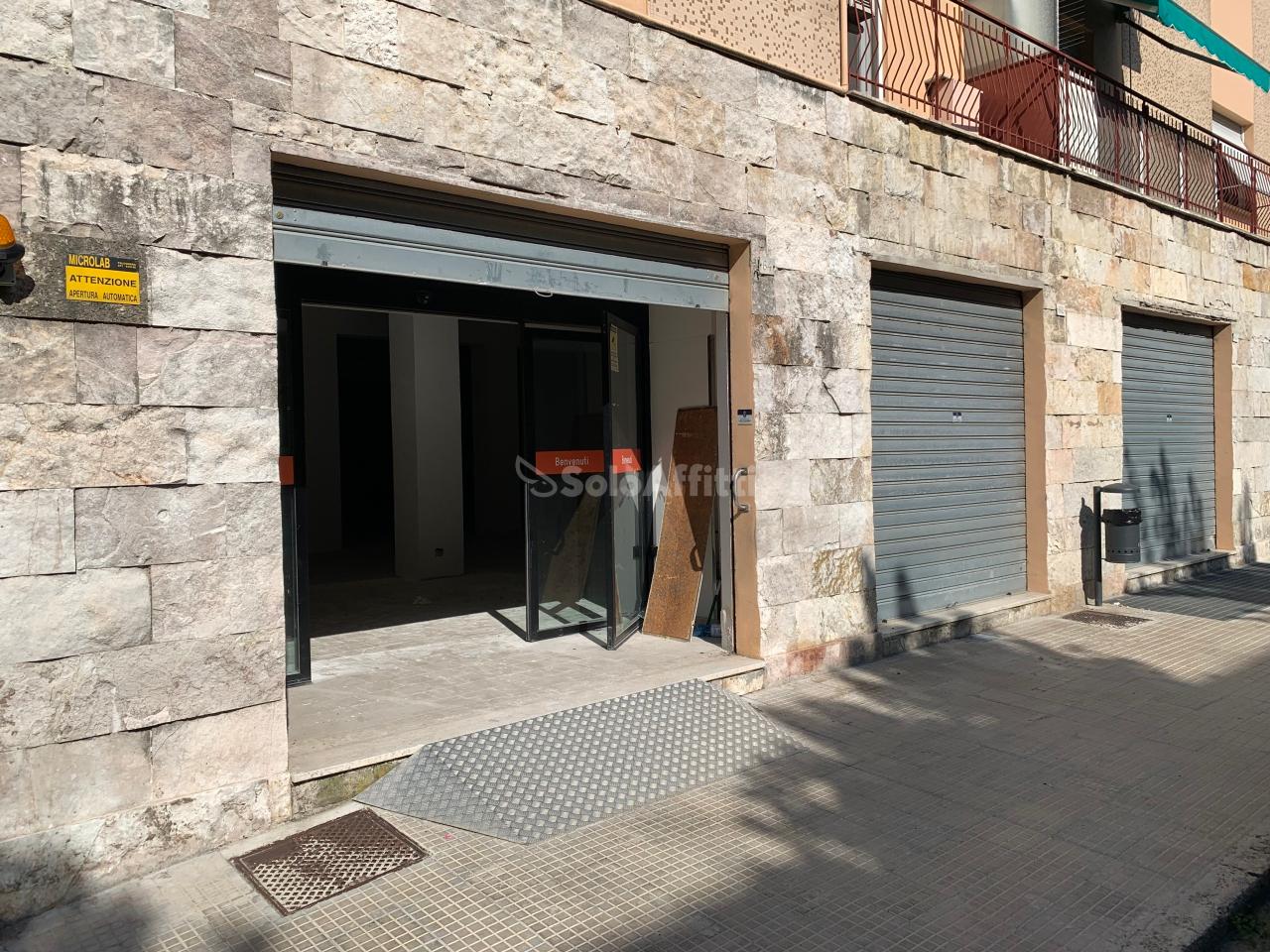 Negozio in Via della Pace 66, Chiaravalle, {3} - Foto 2