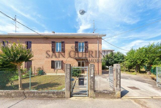 Villa a schiera in Via Fratelli Manfredi 34, Guastalla - Foto 1