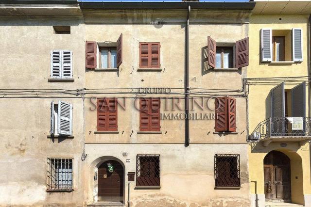 Casa indipendente in Via Martiri di Belfiore 11, Guastalla - Foto 1