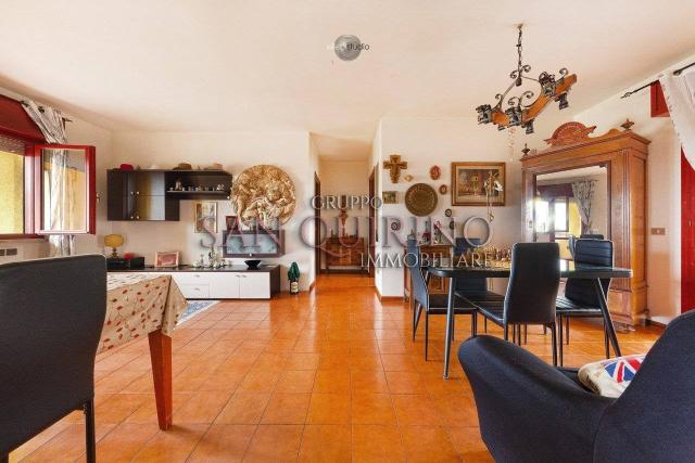 4-room flat in Via Labriola 3, Bagnolo in Piano - Photo 1