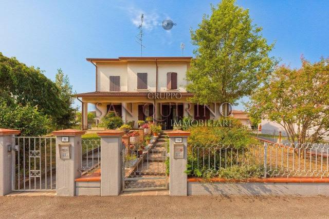 Villa a schiera in Via Caravaggio 12, Novellara - Foto 1