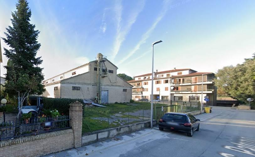 Capannone in , Treia, {3} - Foto 2