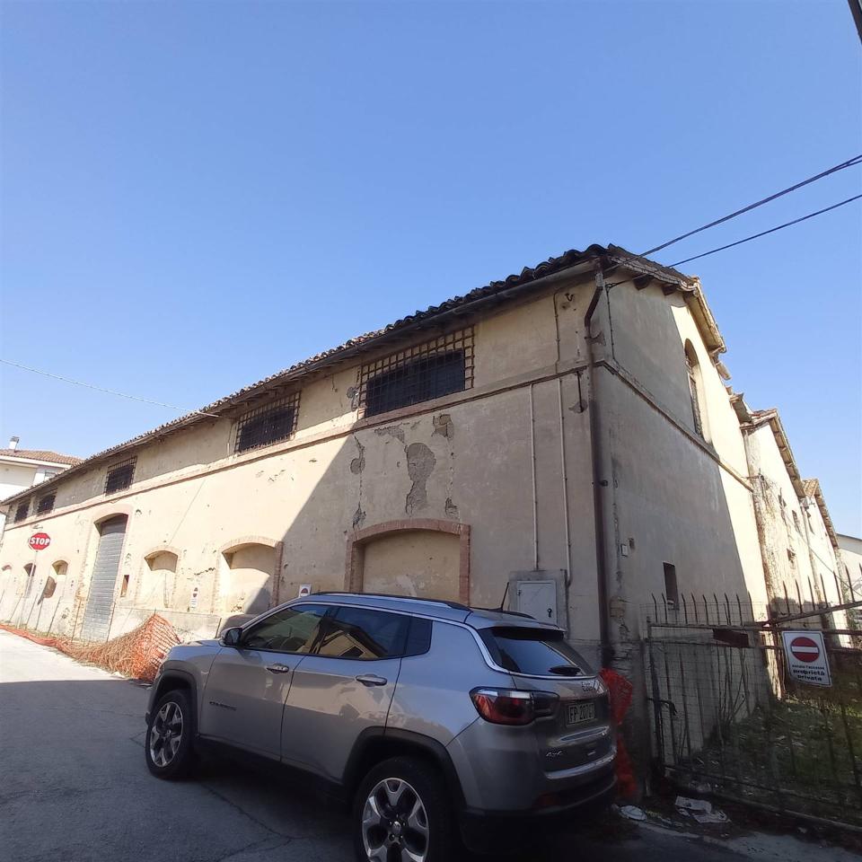 Capannone in , Castelraimondo, {3} - Foto 2