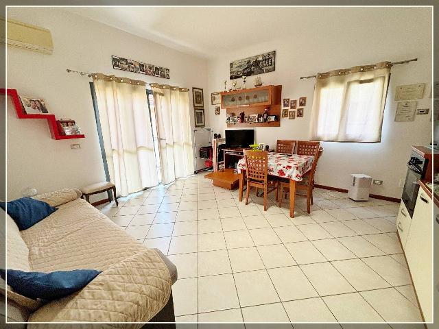 One-room flat in Via Pontida, Bollate - Photo 1