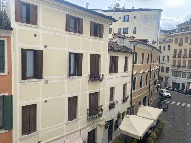 Apartament in Piazza Pola, Treviso - Photo 1