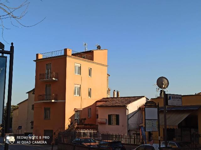 2-room flat in Via Le Piane, Orte - Photo 1