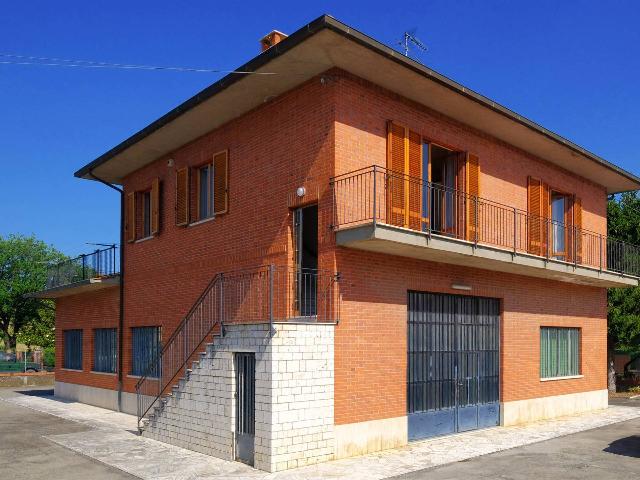 Detached house in Via Savelli 4, Asciano - Photo 1