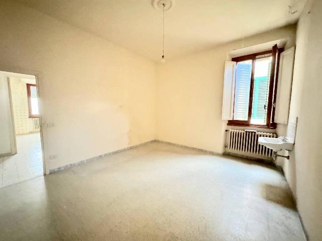 Apartament in Piazza Trieste, Rufina - Photo 1