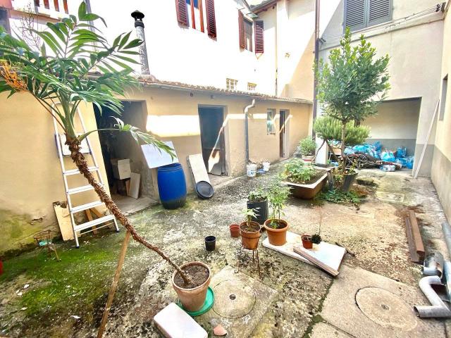 Appartamento in Via Ventiquattro Maggio, Montevarchi - Foto 1