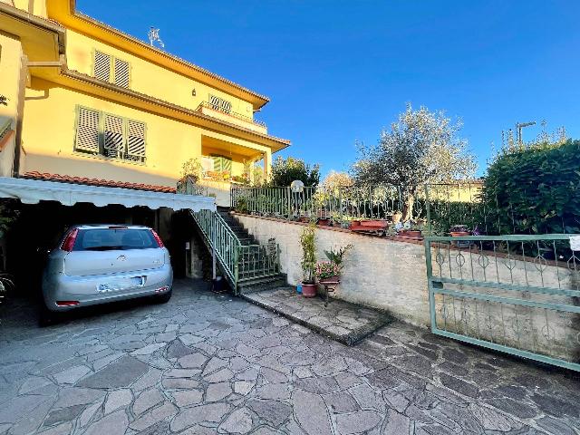 Detached house in Via Ponte agli Stolli, Figline e Incisa Valdarno - Photo 1