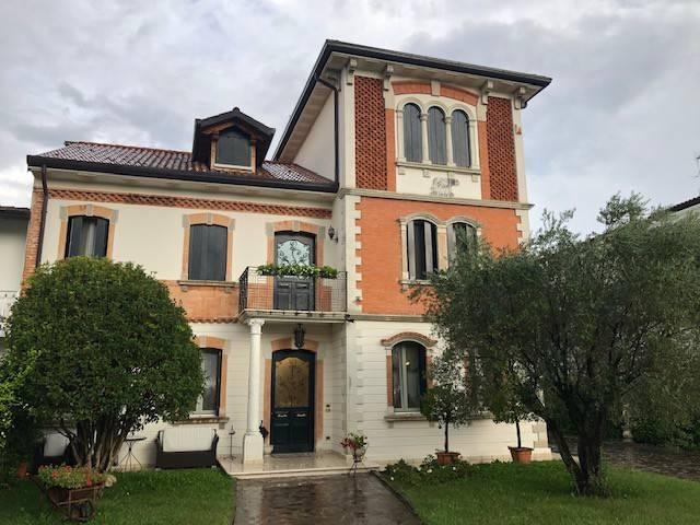 Mansion in Via Bertina, Loria - Photo 1