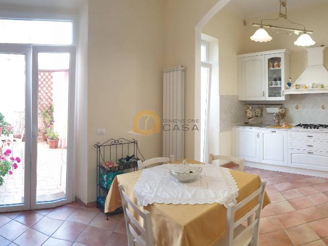 Detached house in {3}, Piazza Camillo Benso di Cavour - Photo 1