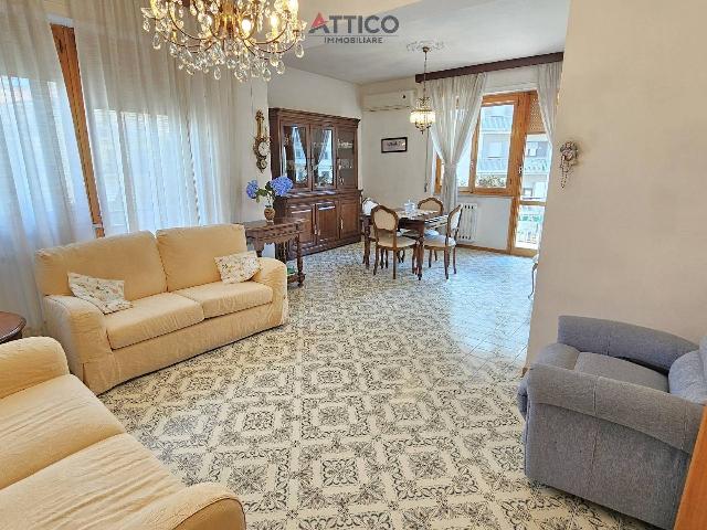 Apartament in Via Antonio Zucca 5, Sassari - Photo 1