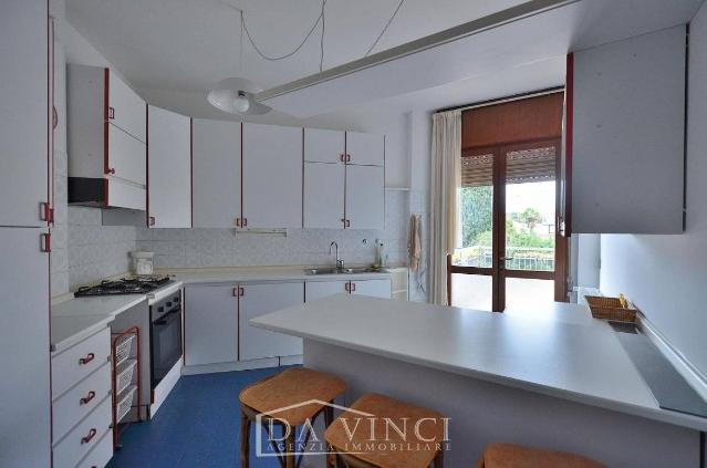 4-room flat in {3}, - Photo 1