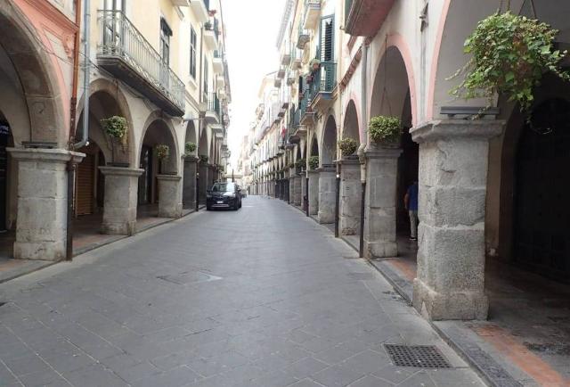 Geschäft in Via della Repubblica, Cava de' Tirreni - Foto 1