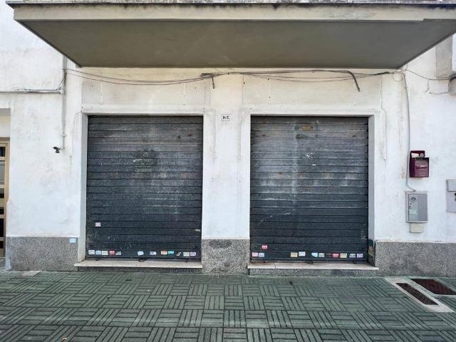 Geschäft in Via Giosuè Carducci, Aprilia - Foto 1