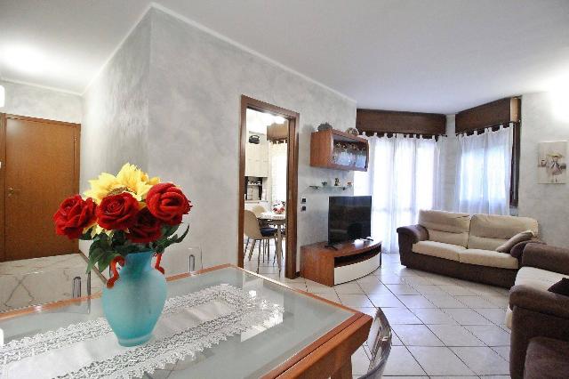 3-room flat in Via Don Luigi Sturzo 8, Cavenago di Brianza - Photo 1