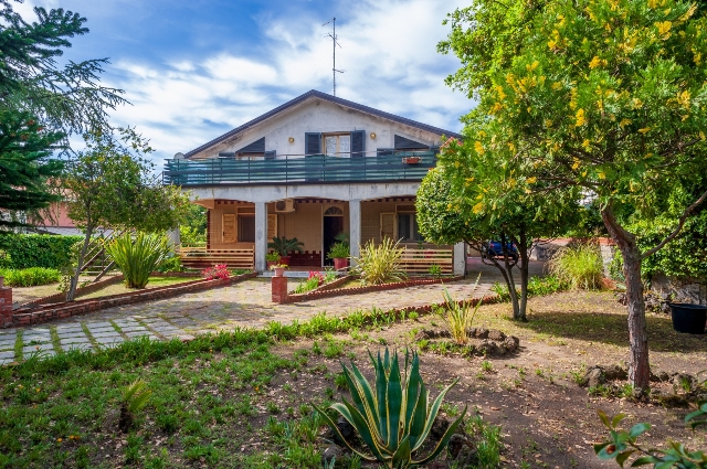 Villa in Via l. Bolano 11, Pedara - Foto 1