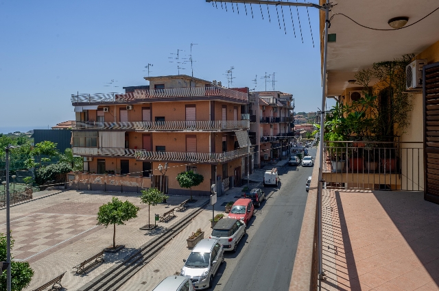 3-room flat in Via Finocchiari 146, Aci Catena - Photo 1