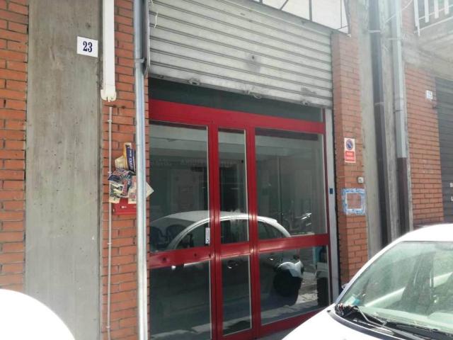 Geschäft in Via Passo di Aci 23, Catania - Foto 1