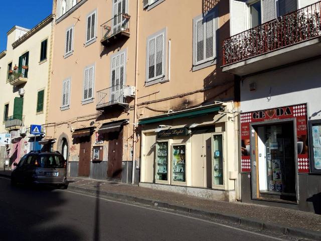 Shop in Via Carlo Maria Rosini, Pozzuoli - Photo 1