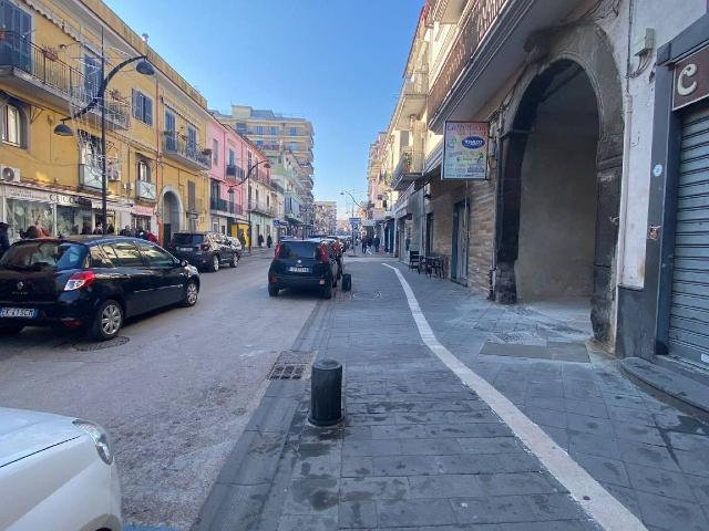 Negozio in Corso Umberto I, Casalnuovo di Napoli - Foto 1