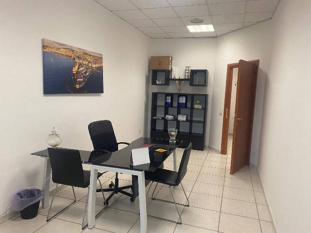 Shared office in Viale dei Tigli 19, Casalnuovo di Napoli - Photo 1