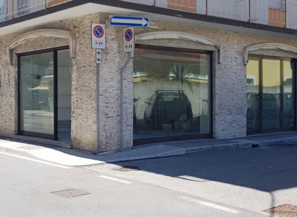 Negozio in Via Conte di Grado 5, Grado - Foto 1