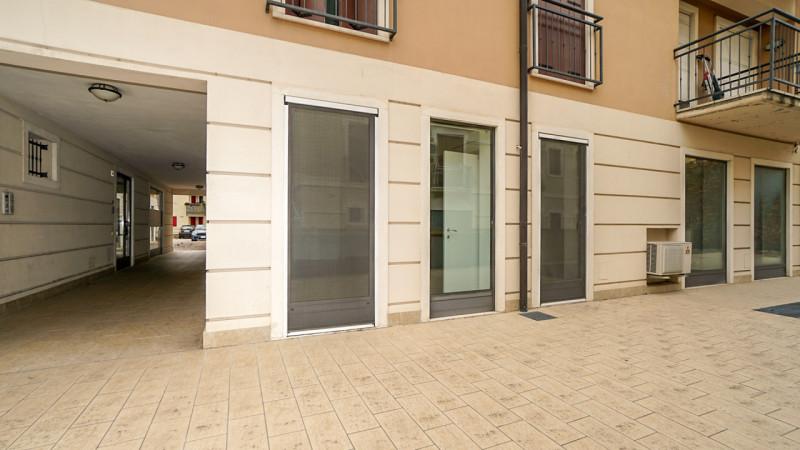 Negozio in , Lonigo - Foto 1