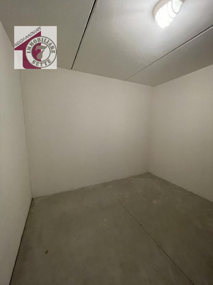 Magazzino in Viale Rimembranza, Villafranca Padovana, {3} - Foto 1