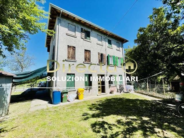 Detached house in Via Mangesa, Conegliano - Photo 1