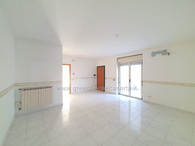 4-room flat in Via Roma Vico III di, Portico di Caserta - Photo 1