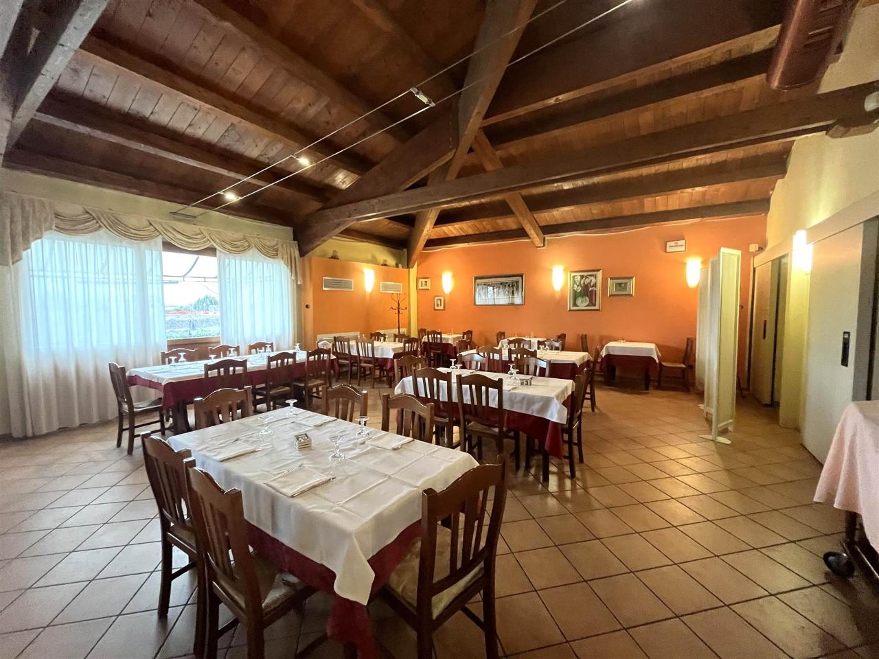 Ristorante in Loalita' Botti Barbarighe, Cavarzere, {3} - Foto 2